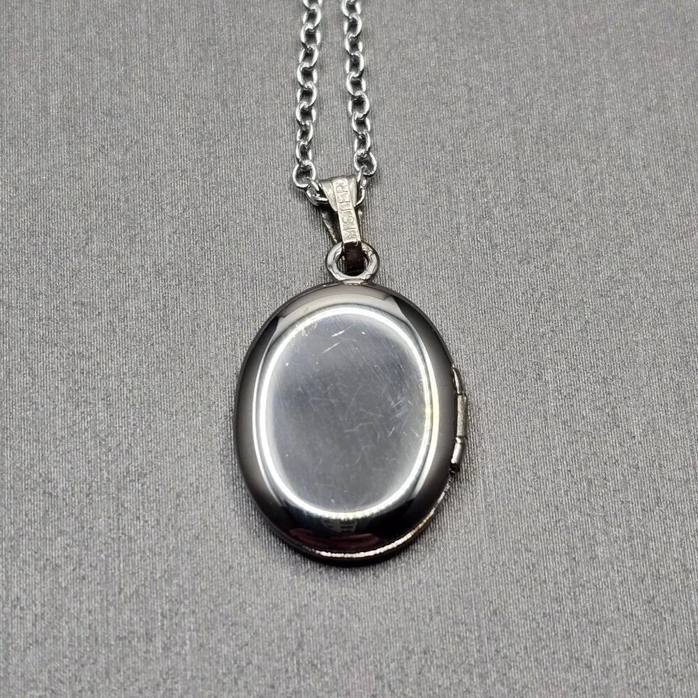 VTG JM Fisher Sterling Silver Sweetheart Locket Necklace 22" Floral Etched 1940s - Picture 5 of 15